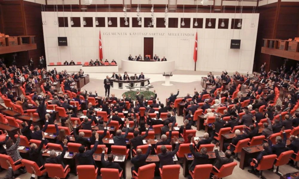 Σε επιτροπή της τουρκικής Βουλής θα συζητηθεί την Πέμπτη το νομοσχέδιο για την ένταξη της Σουηδίας στο ΝΑΤΟ